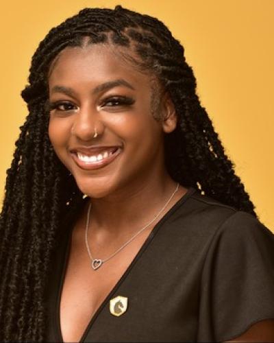 Nye'Dra Holmes